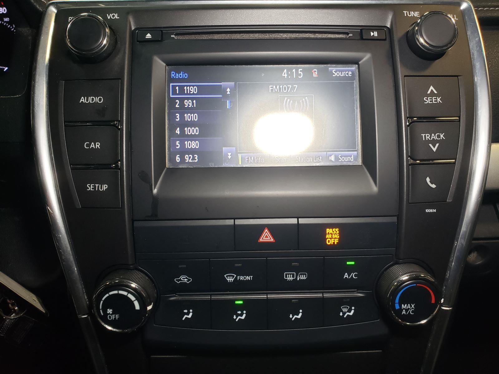 2017 Toyota Camry SE