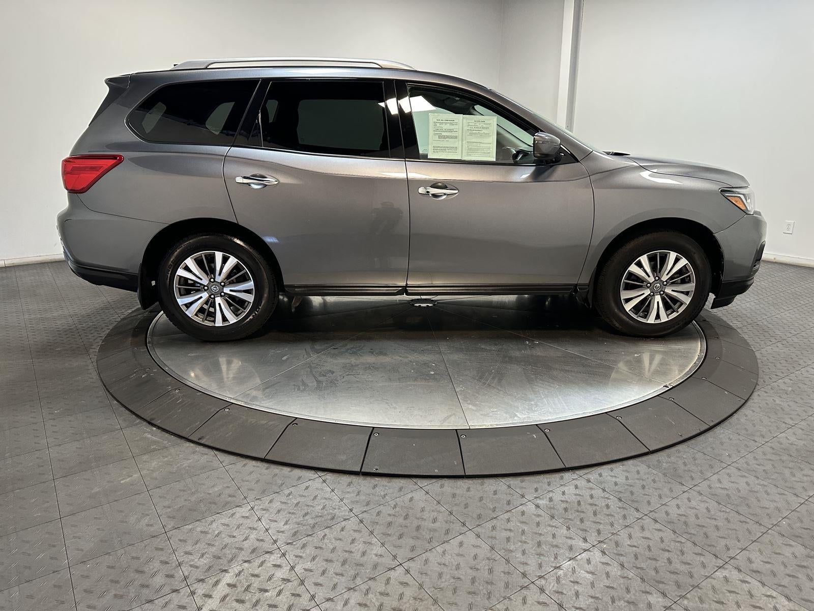 2019 Nissan Pathfinder S
