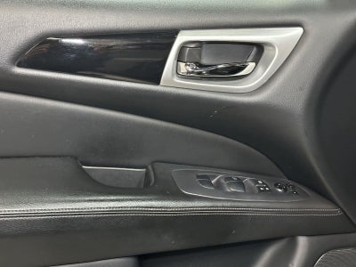 2019 Nissan Pathfinder S