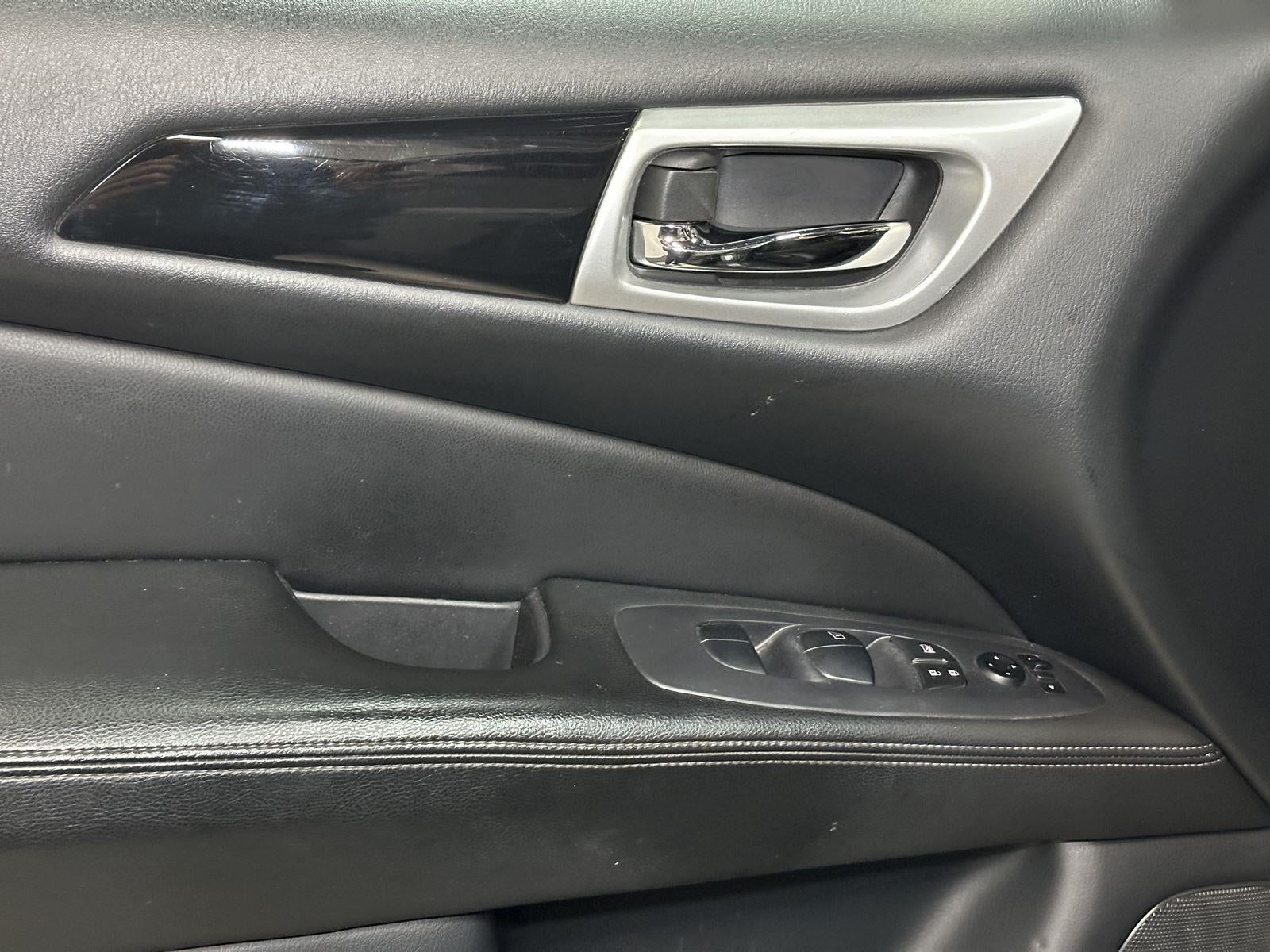 2019 Nissan Pathfinder S