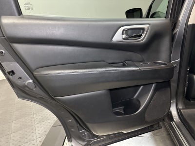 2019 Nissan Pathfinder S