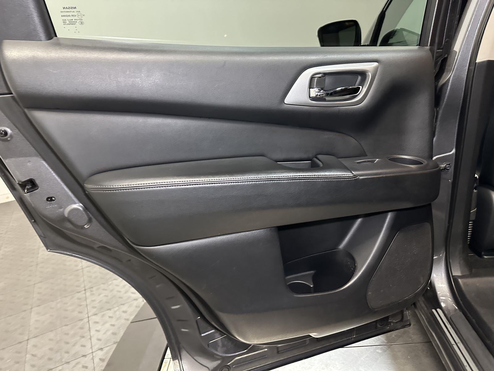 2019 Nissan Pathfinder S