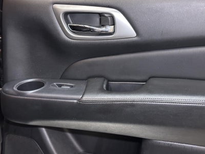 2019 Nissan Pathfinder S