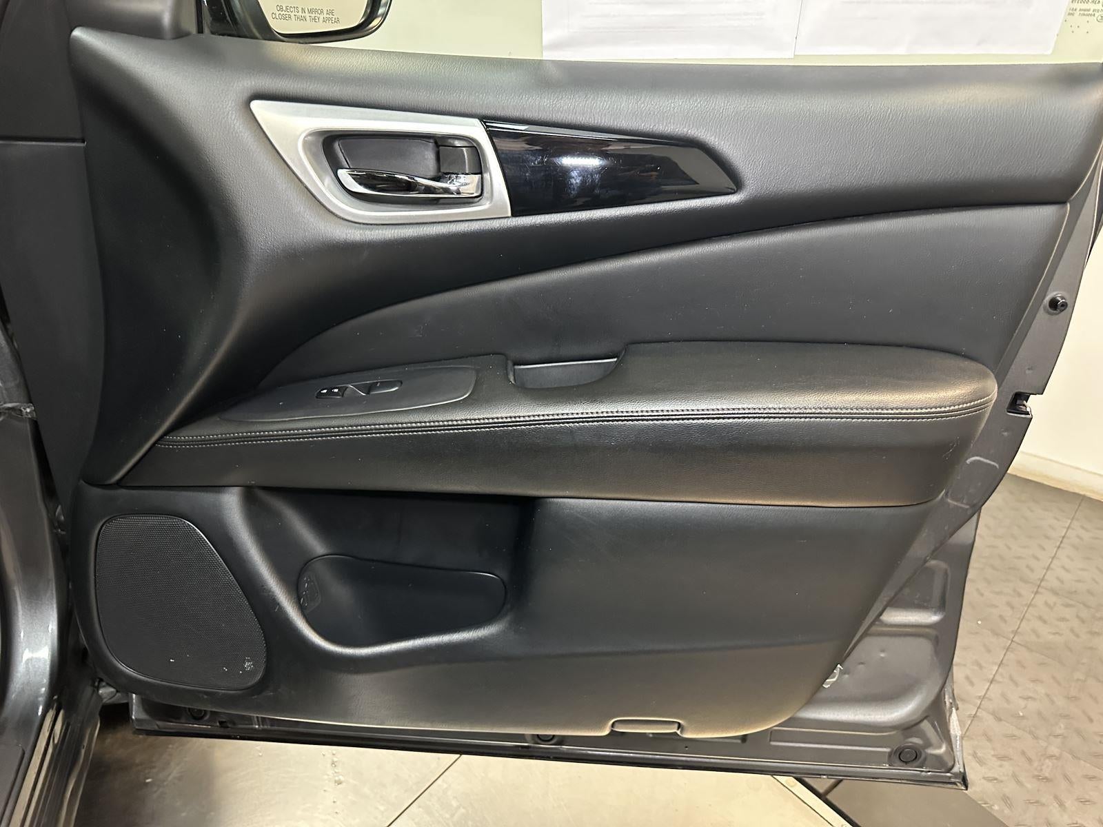 2019 Nissan Pathfinder S