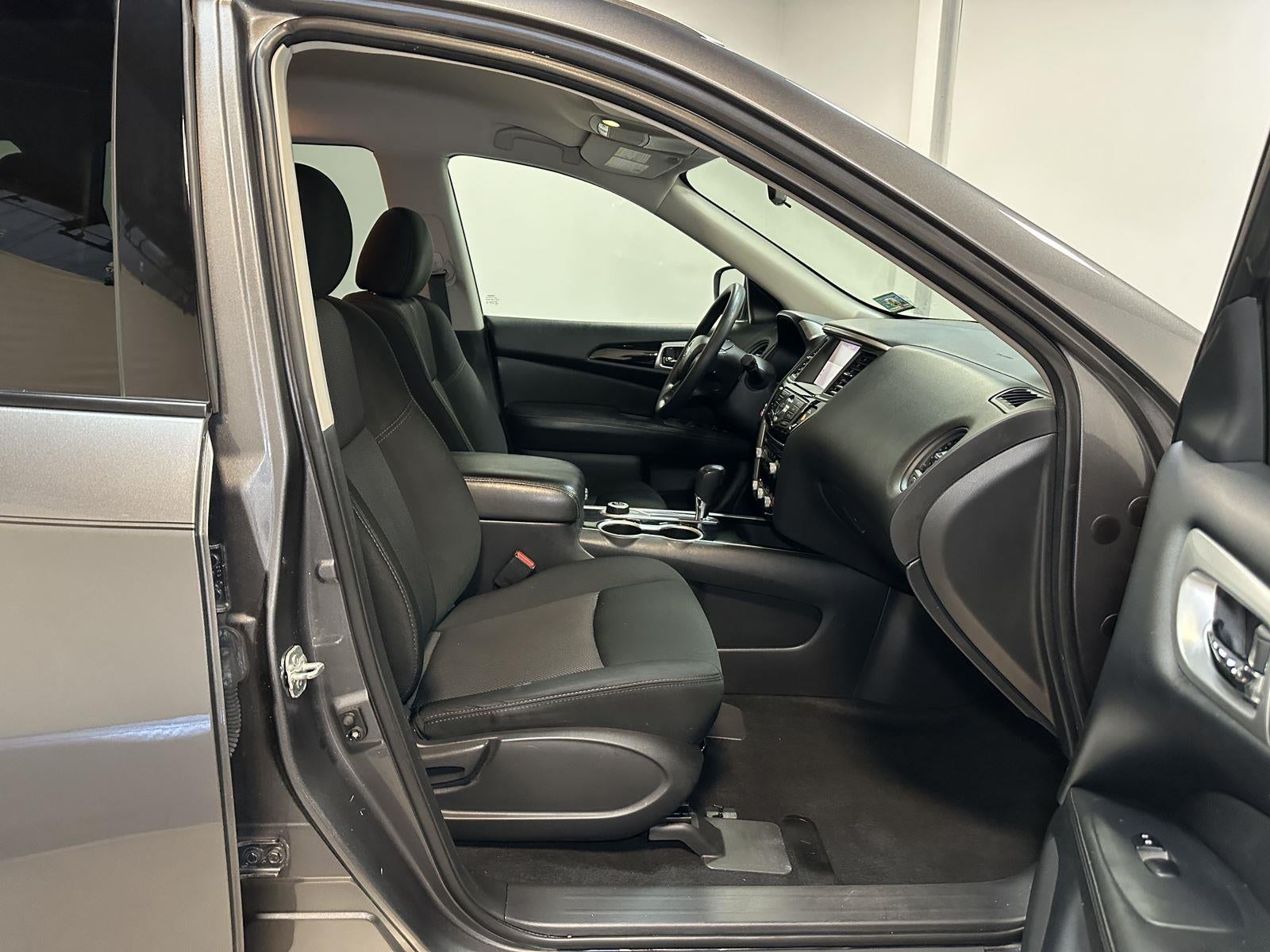 2019 Nissan Pathfinder S