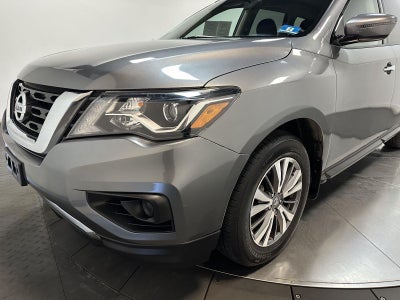2019 Nissan Pathfinder S