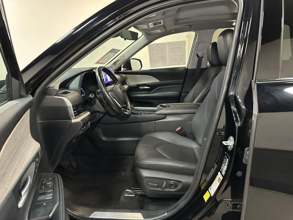 2024 Toyota Grand Highlander Platinum