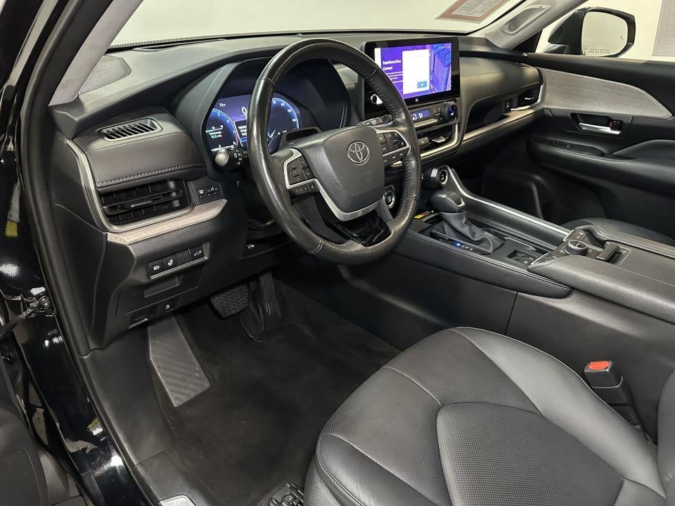 2024 Toyota Grand Highlander Platinum