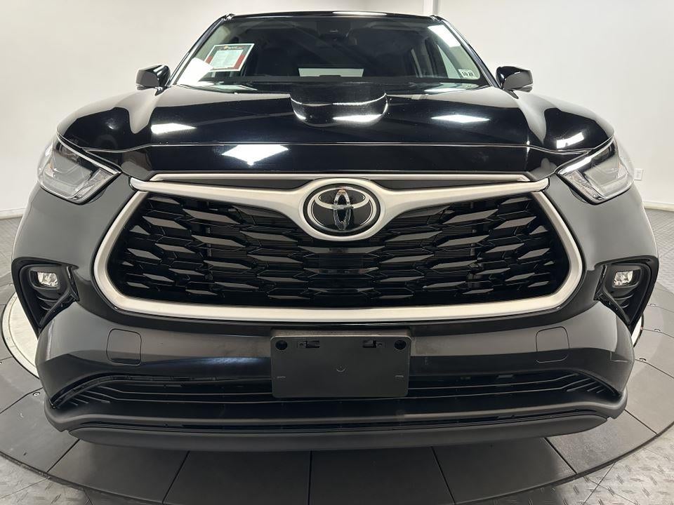 2022 Toyota Highlander LE