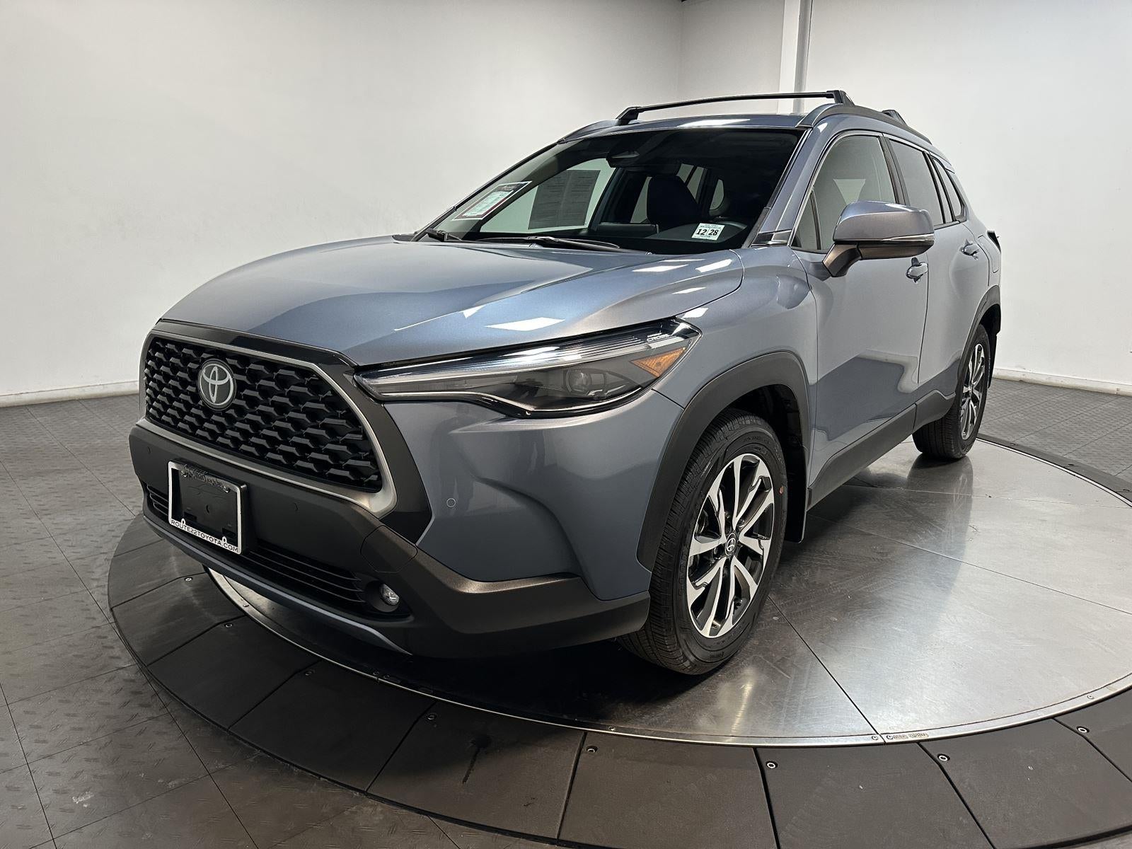 2024 Toyota Corolla Cross XLE