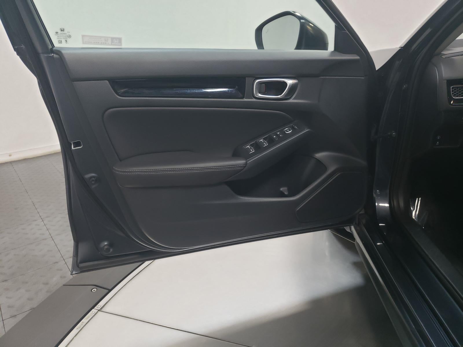 2023 Honda Civic Hatchback EX-L