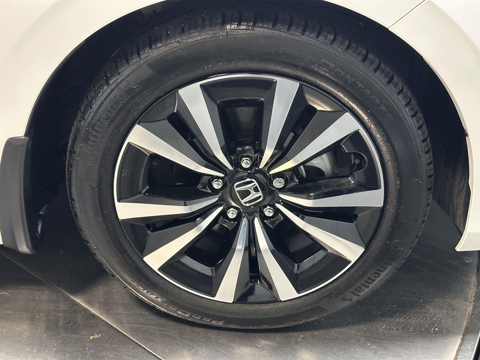 2024 Honda Civic Hatchback EX-L