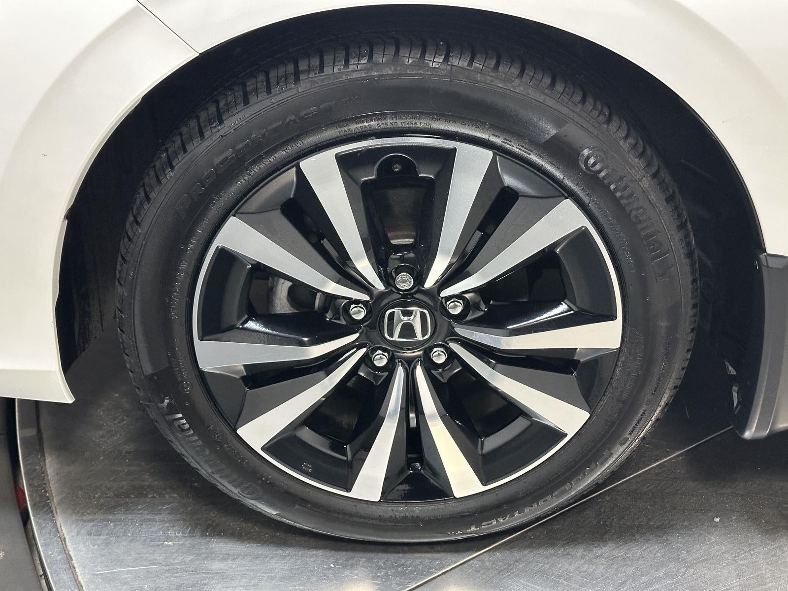 2024 Honda Civic Hatchback EX-L