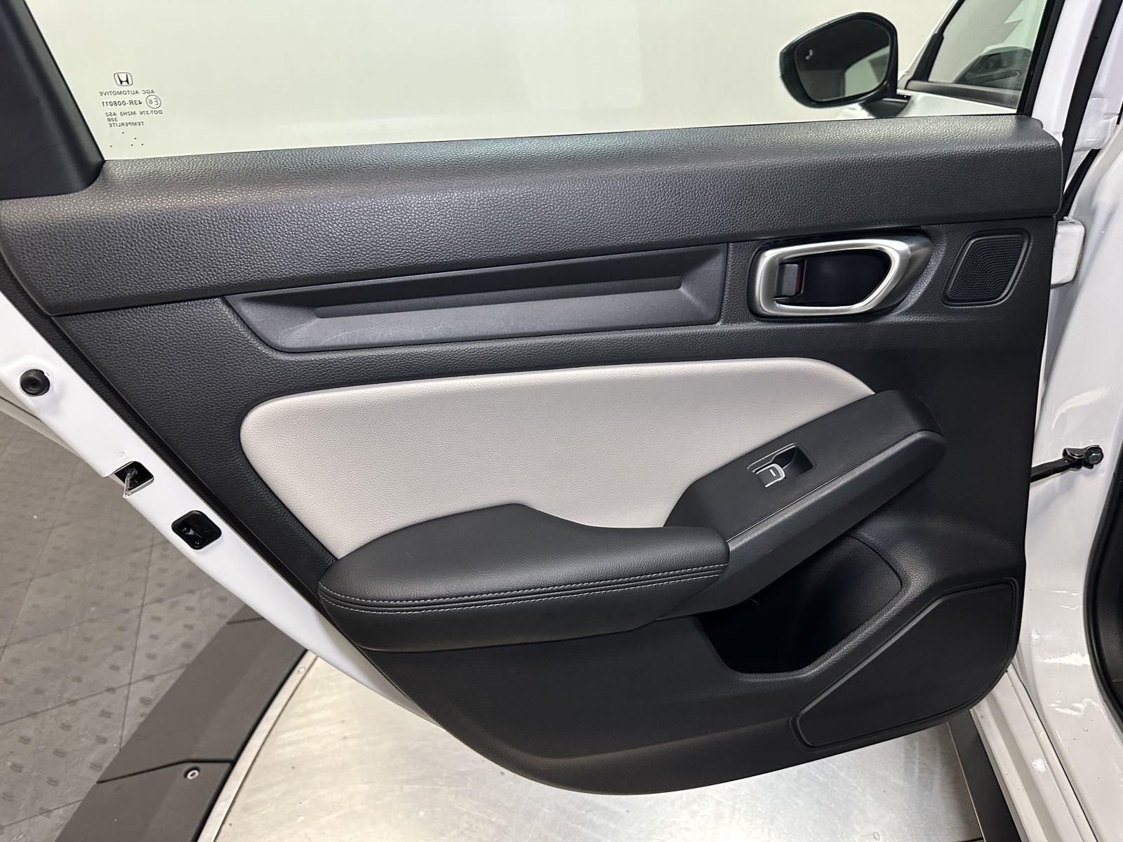 2024 Honda Civic Hatchback EX-L