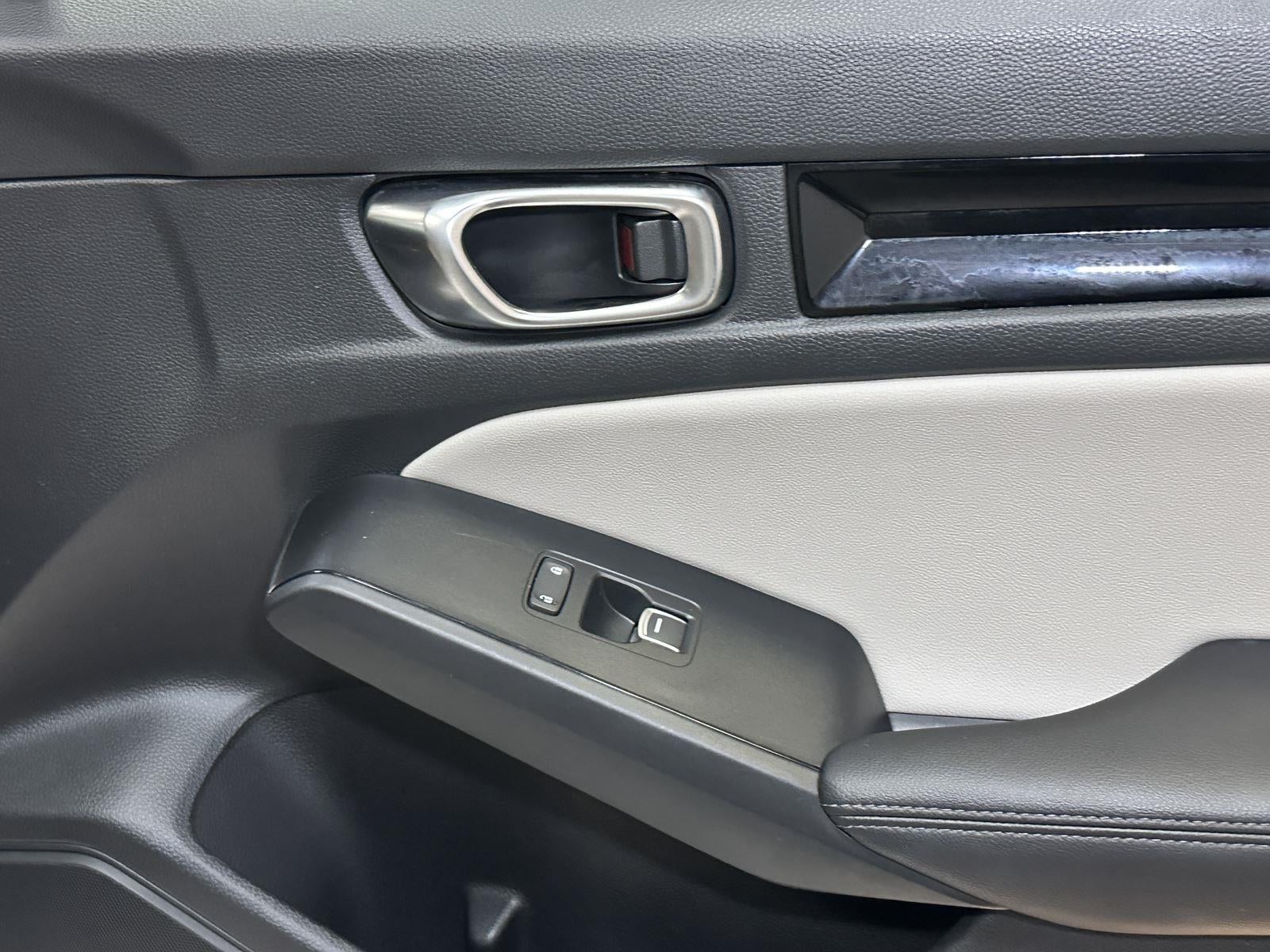 2024 Honda Civic Hatchback EX-L