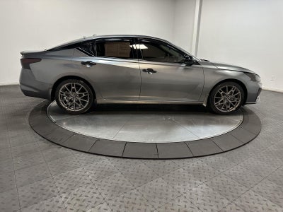 2023 Nissan Altima 2.0 SR