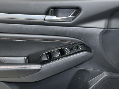 2023 Nissan Altima 2.0 SR