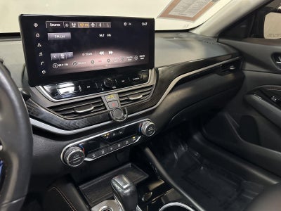 2023 Nissan Altima 2.0 SR