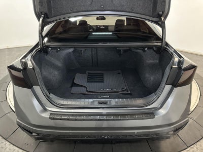 2023 Nissan Altima 2.0 SR