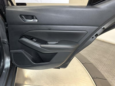 2023 Nissan Altima 2.0 SR