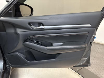 2023 Nissan Altima 2.0 SR