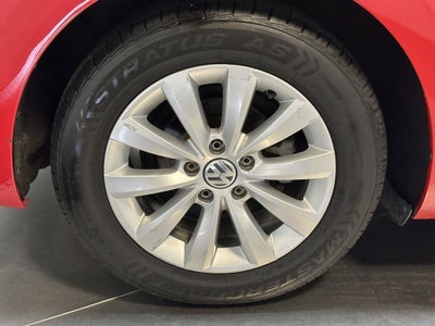 2019 Volkswagen Beetle S