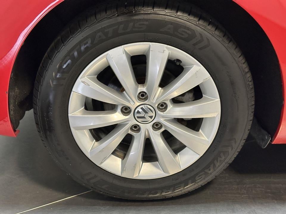 2019 Volkswagen Beetle S